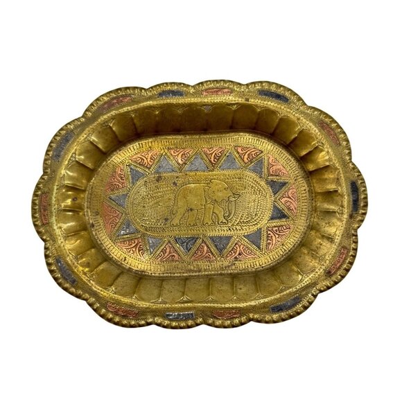 Handcrafted Decorative Tray With Intricate Elephant Design & Multicolor Accents - Picture 1 of 8